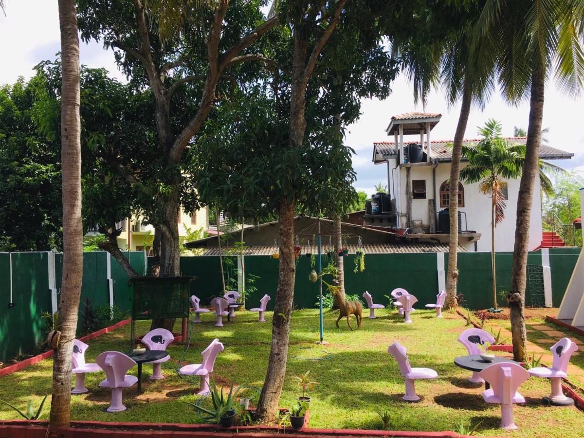 Bathiya Tourist Guest Anuradhapura Hotel Luaran gambar