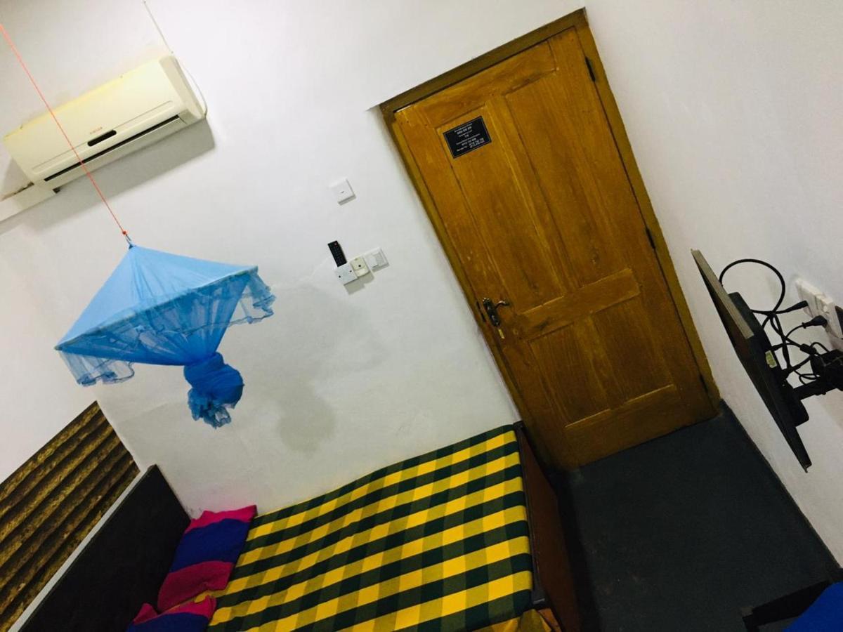 Bathiya Tourist Guest Anuradhapura Hotel Luaran gambar