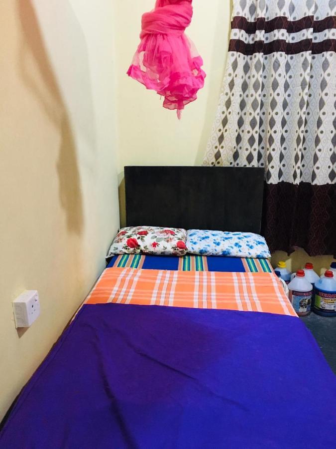 Bathiya Tourist Guest Anuradhapura Hotel Luaran gambar
